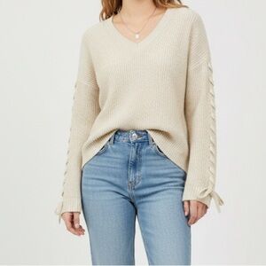 American Eagle Outfitters Cream V-Neck Sweater
